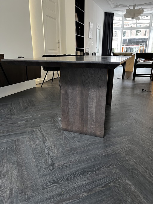 Table à manger en bois