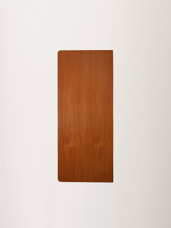 Image 1 of Cassettiera scandinava con doppio cassetto superiore