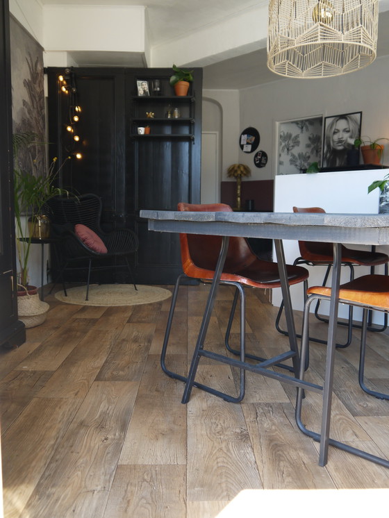 Image 1 of Mobiletto da parete tascabile String Furniture nero/frassino tinto