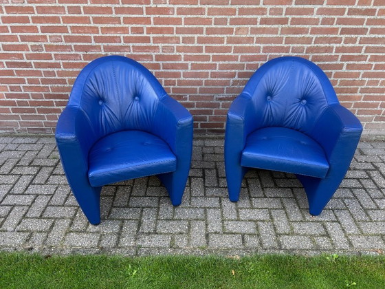 Image 1 of 2x Leolux Carabita armchairs cobalt blue leather