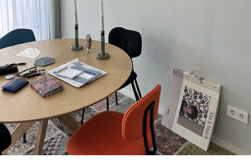 Prettige ronde tafel 120 doorsnede