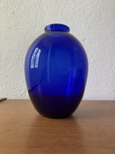 Vase verre soufflé cobalt Art Déco