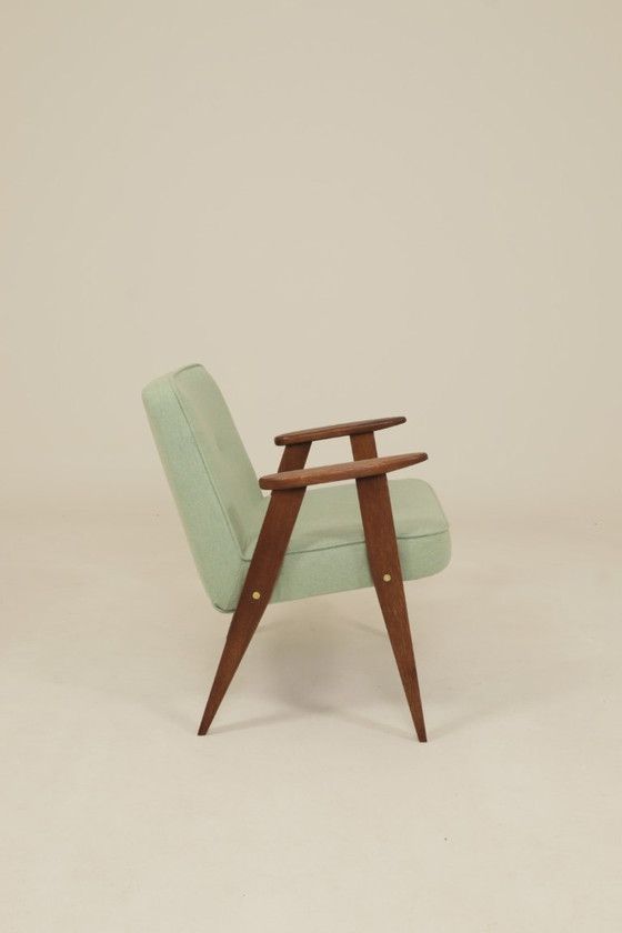 Image 1 of Fauteuil moderne du milieu du siècle en chêne et laine naturelle, design de J. Chierowski