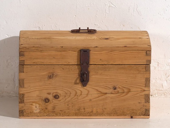 Baule da viaggio antico con serratura in ferro battuto (c.1900) #1 – Armadi contenitori, Rustic (photo 33 of 40)