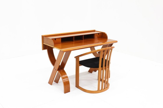 Image 1 of Italienischer Holzschreibtisch und Stuhl 1970er Jahre