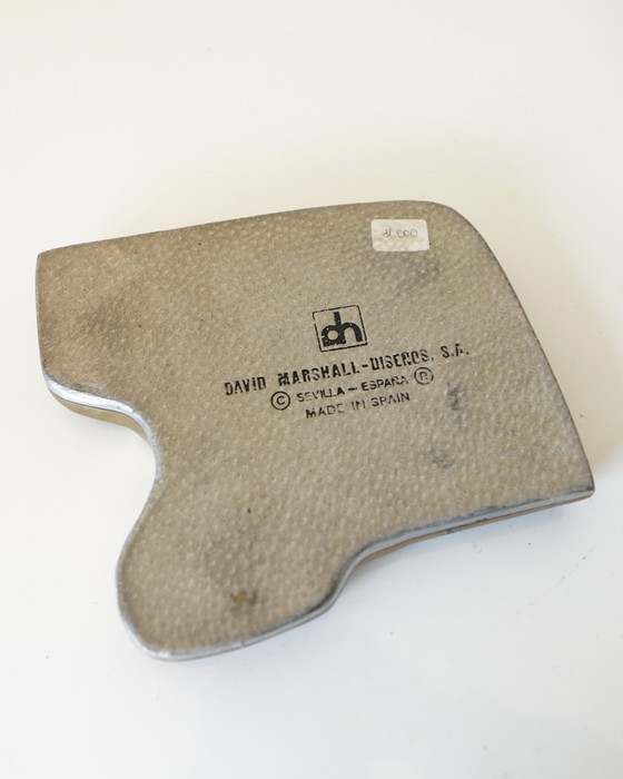 Image 1 of Posacenere asimmetrico in ottone – Design brutalista di David Marshall – Anni '80