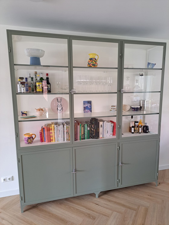 Image 1 of Pharmacy cabinet Old Basics green/grey