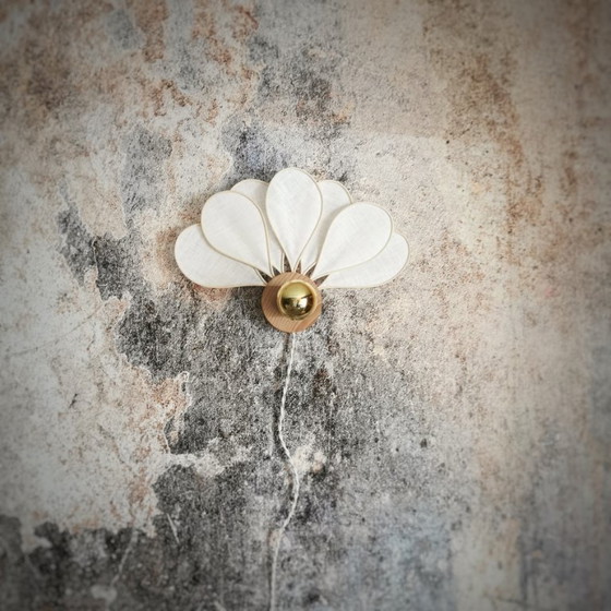 Image 1 of Art Deco wall light, 7 petals in rattan and fabric (customizable shade)