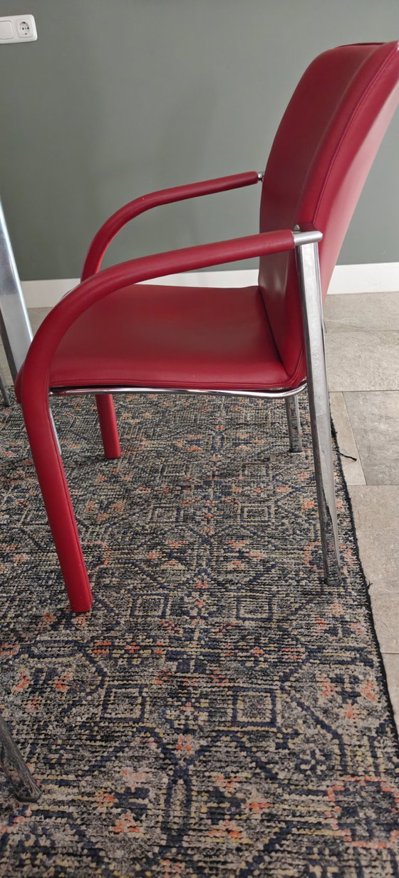 Image 1 of Leolux dining table with 8 matching leather Leolux chairs