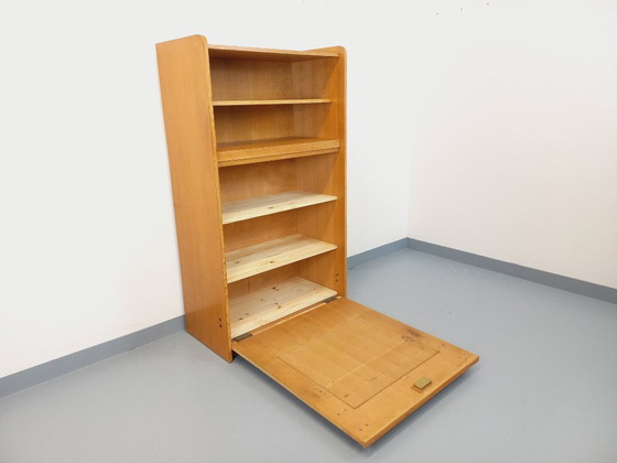 Image 1 of Vintage eikenhouten boekenkast uit de jaren 60 met bijzettafel