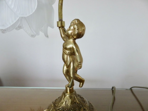 Image 1 of coppia di lampade art nouveau "cherubini" in bronzo e vetro satinato