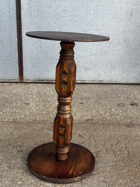 Image 1 of Bijzettafel en console van houtsnijwerk uit de jaren 1930