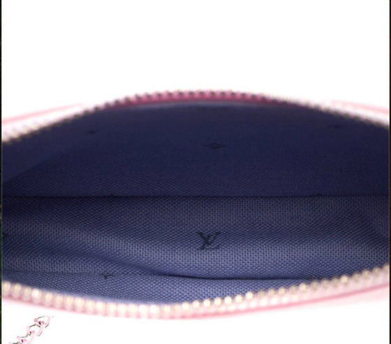 Image 1 of Accessoire LOUIS VUITTON en Toile Rose - 103254