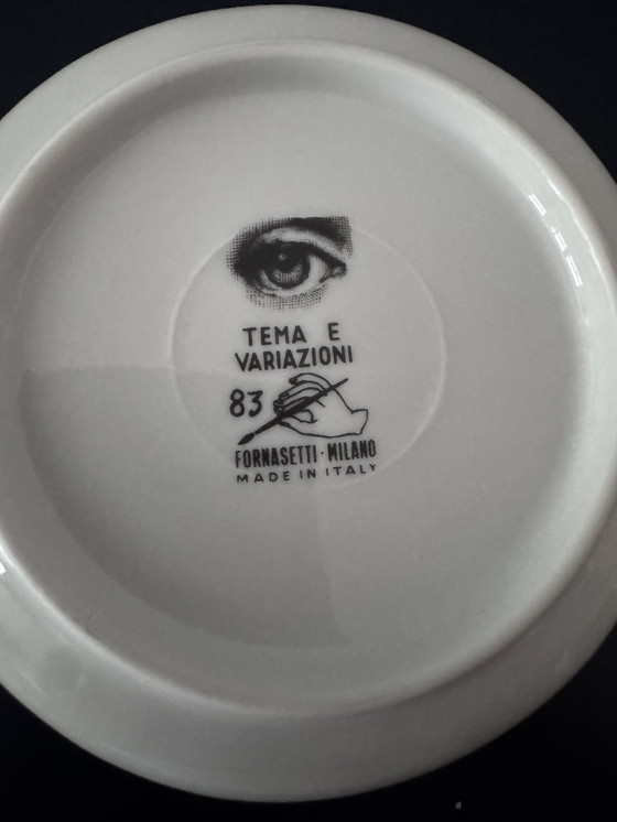 Image 1 of Fornasetti Sottobicchieri in porcellana “Tema e Variazioni” – Set da 4 (8,5 cm) – Con scatola – N. 39 / 51 / 83 / 101