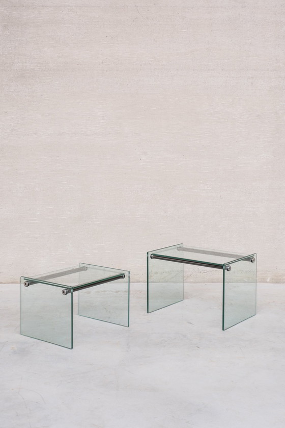 Image 1 of Tables gigognes en verre des années 1970