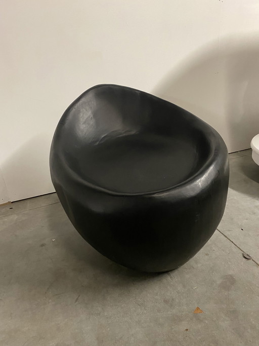 Breit Egg Chair zwart hout