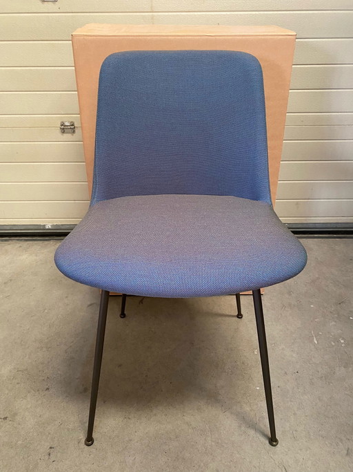 &amp;Tradition Rely HW8 Chair design Hee Welling
