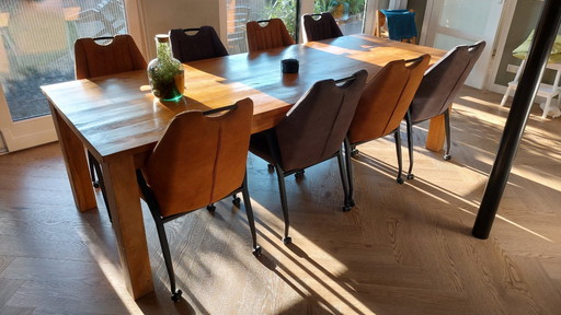 Teak dining room table 260 x 100 cm.