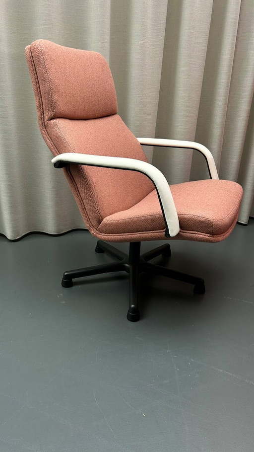 Poltrona Artifort F154