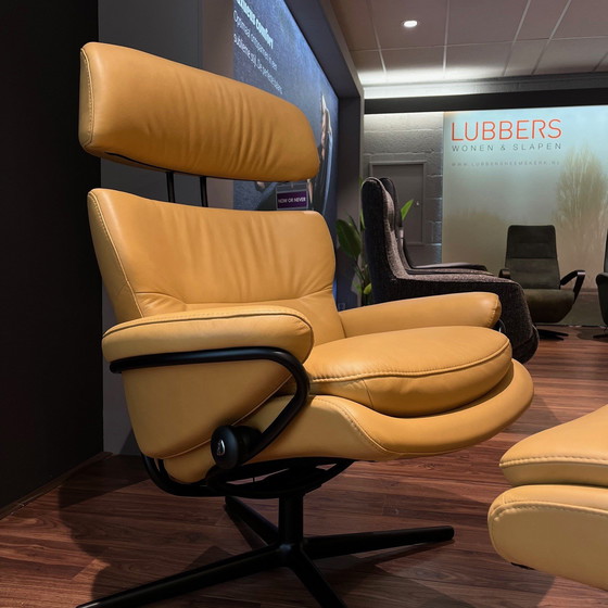 Image 1 of Sillón reclinable Stressless Rome con reposapiés