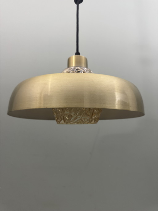 Lampe suspendue vintage des années 1970 en métal doré, verre et design danois
