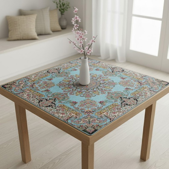 Image 1 of Handgemaakt Oosters tafelkleed, zeer fijn vervaardigd van zijden draden, 100 x 100 cm