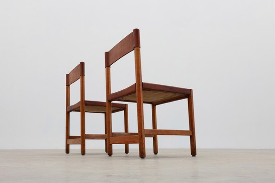 Image 1 of Paar spanische Stühle aus Holz und Leder von Jordi Vilanova, ca. 1960