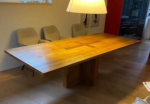 Eiken eettafel