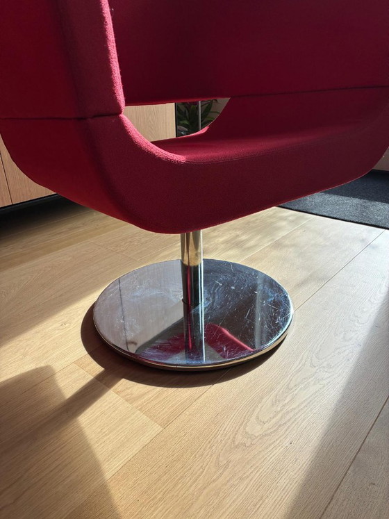 2x Allermuir A820 Calypso extreme swivel armchairs, Swivel chairs, Textile, Wool, Red (photo 8 of 17)