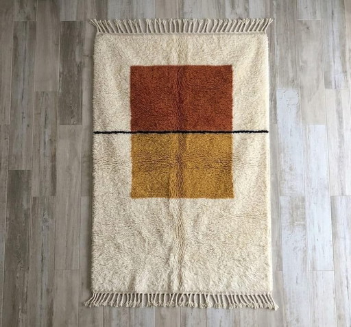Traditioneller handgefertigter Berber-Teppich aus reiner Wolle 150/250 cm
