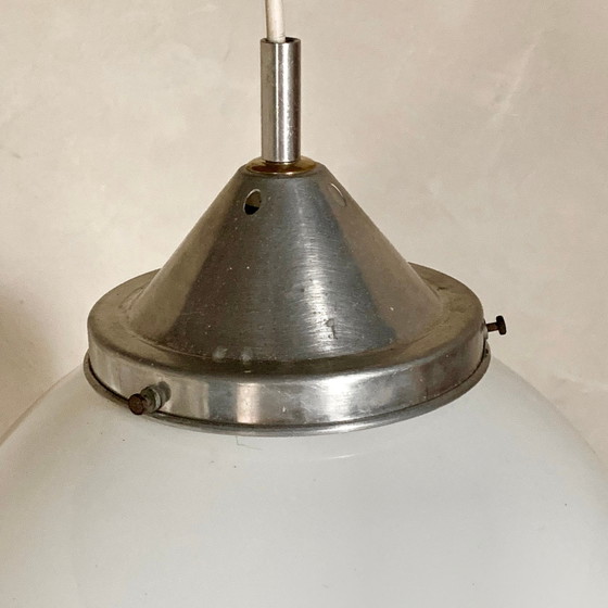 Vintage suspension ball opaline white diameter 30 cm – Pendant lamps, Aluminium (photo 4 of 8)