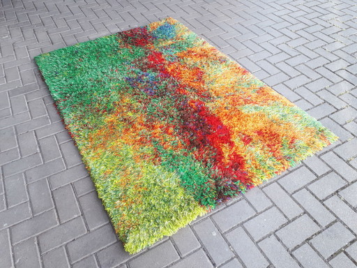 Alfombra colorida de los 90 