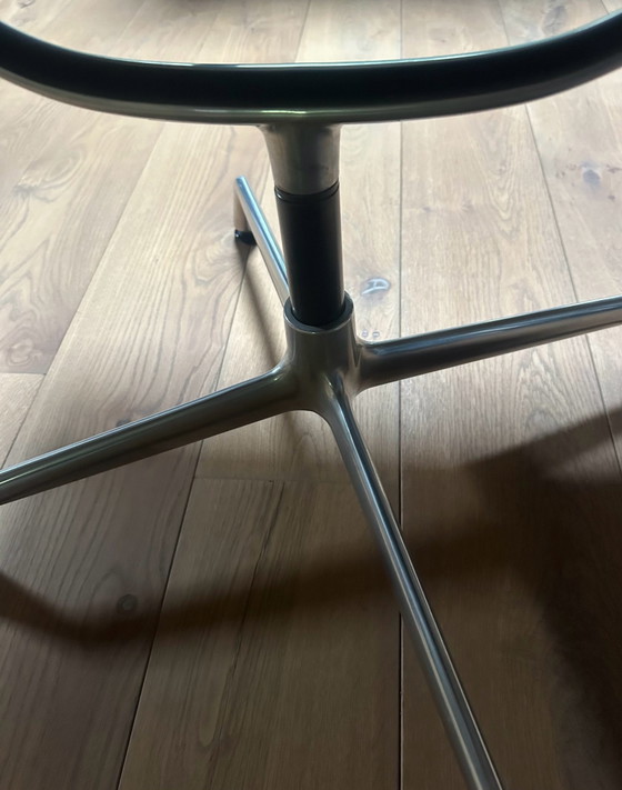 Vitra Eames Soft Pad Ledersessel x 3 (EA 208), Konferenzstuhl, Aluminium, Schwarz (Foto 9 von 10)