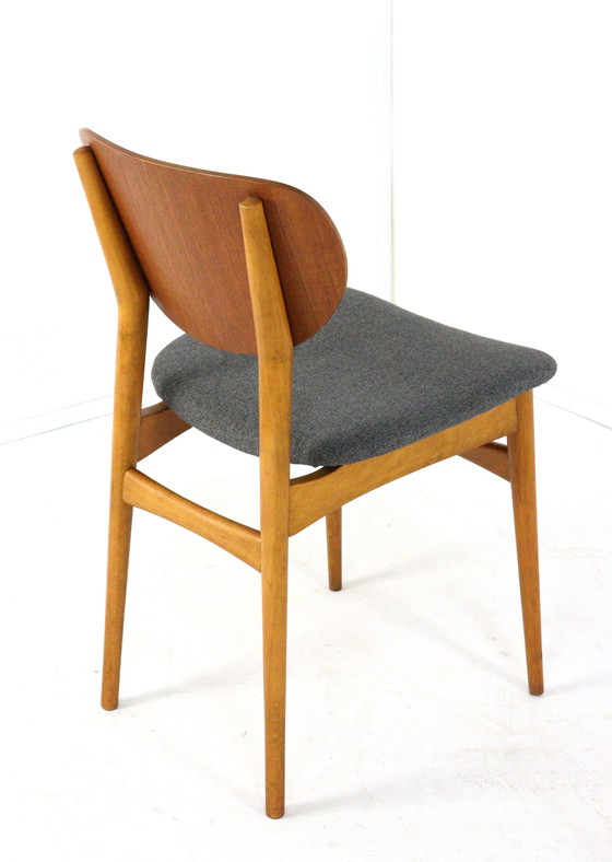 Image 1 of Satz von 4 Vintage Stühlen Neu gepolstert 'Uder'