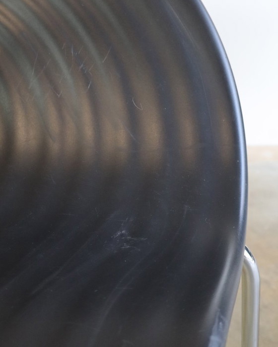 Image 1 of 5x Vitra Tom Vac Stuhl schwarz von Ron Arad