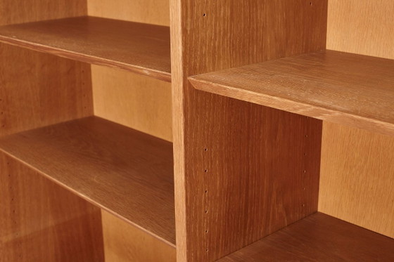 Libreria in rovere disegnata da Poul Hundevad per Hundevad & Co, Danimarca, anni '60. – Librerie, Wood (photo 6 of 12)