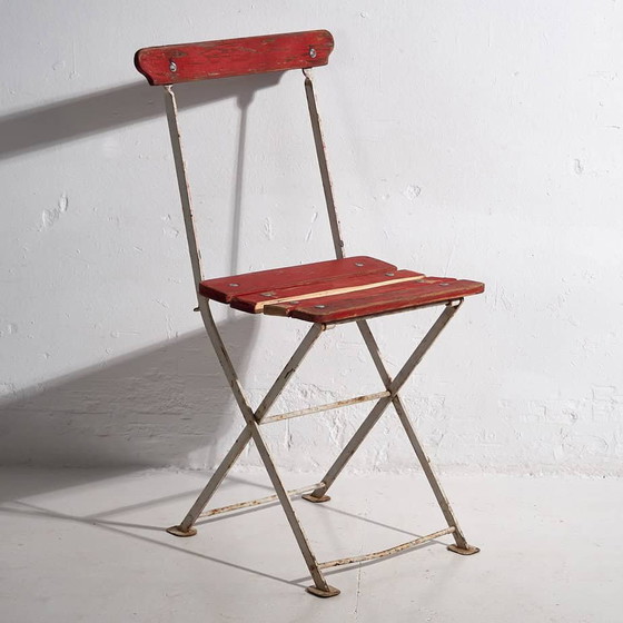 Antique red garden folding chairs (c.1920). Set of 4 pieces – Garden chairs, Wood, Iron (photo 36 of 40)