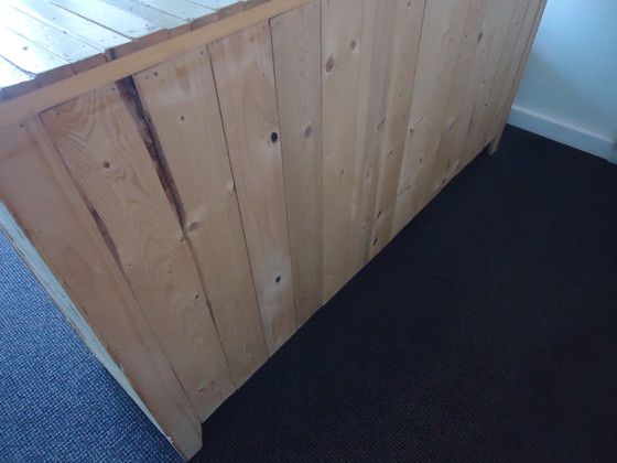 Image 1 of 1x grand buffet en bois de récupération, beige avec couleurs d'accent