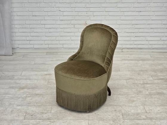 Image 1 of Dänischer Sessel aus den 1960er Jahren, originaler grüner Möbelveloursbezug.