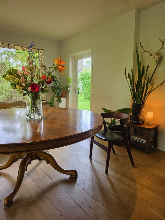 Image 1 of Beautiful vintage table with a diameter of 180 cm (unique!)