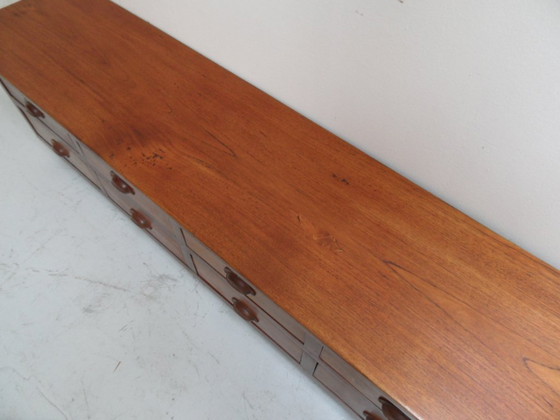 Image 1 of Buffet vintage avec tiroirs