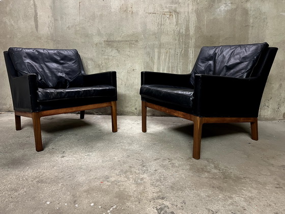 Image 1 of 2X Fauteuil en cuir V. Kai Lyngfeldt Larsen / Soren Willadsen Années 60Er-70Er