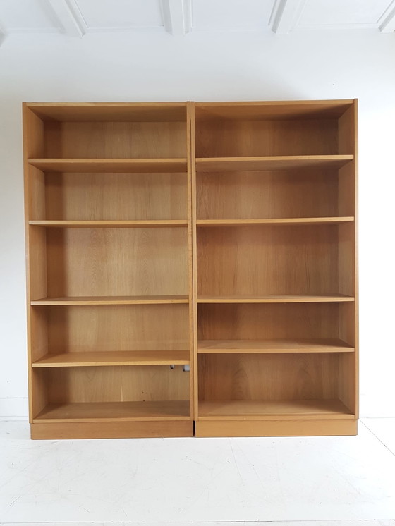 Image 1 of 2 Librerie d'epoca in rovere impiallacciato danese