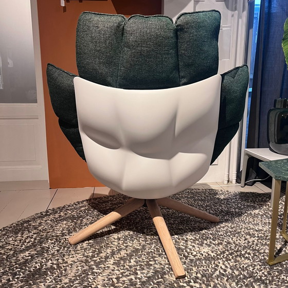 Image 1 of Fauteuil pivotant Husk de B&B Italia avec repose-pieds
