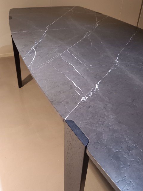 Eettafel 1450 Francis Bruin – Label (photo 2 of 6)