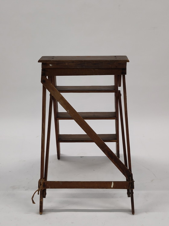 Image 1 of Antique wooden library ladder