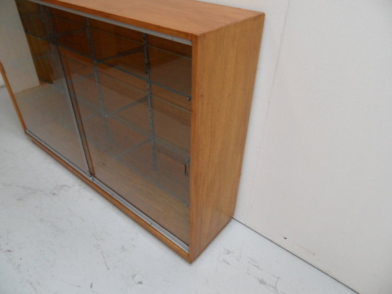 Image 1 of Vintage winkelkast  vitrinekast