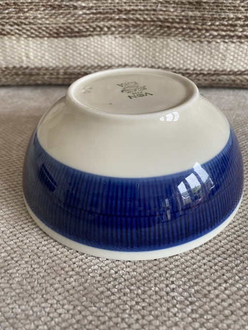 4 x Rörstrand KOKA bowls no. 34