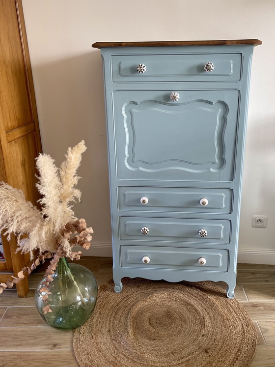 Image 1 of Renoviertes ehemaliges Sekretärszimmer