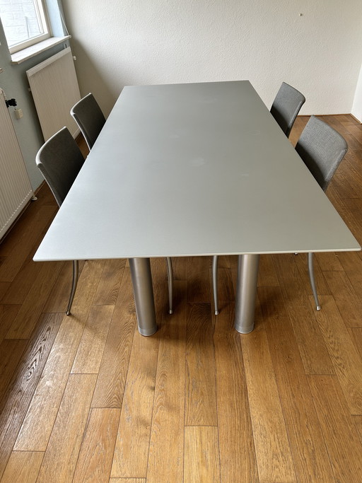 Tonon dining table and chairs